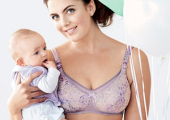 Каждой будущей маме самой решать, когда делать маммопластику и делать ли ее вообще. Но одно можно сказать точно: пластическая операция не должна быть в приоритете над будущей беременностью и кормлением.