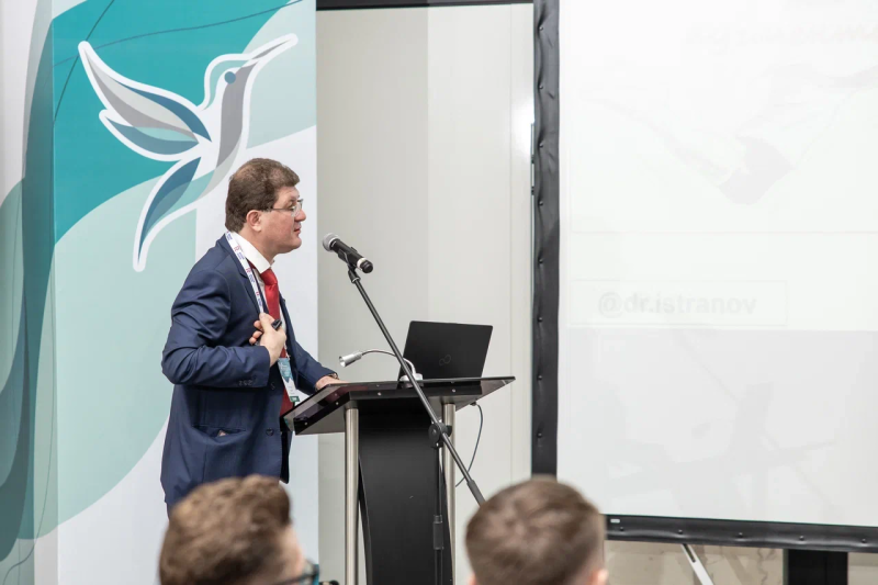 Научная программа была посвящена теме «Эстетическая хирургия груди