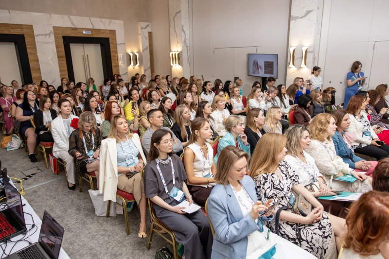Мероприятие посетило сотни участников