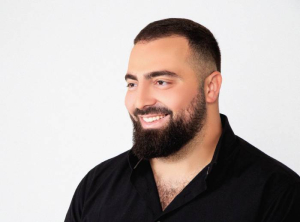 Гукас Миракян увеличение груди